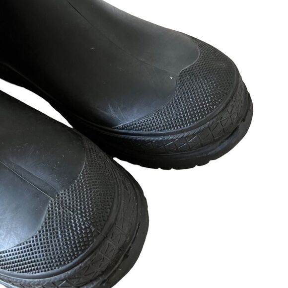 Lacrosse kids black rubber rain boots Sz
13 - Picture 6 of 13